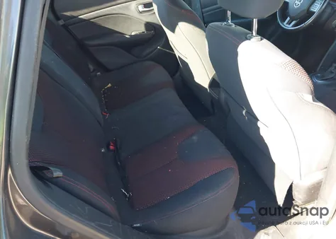 2015 Dodge Dart Sxt z USA, uszkodzony, nr VIN 1C3CDFBB5FD242792